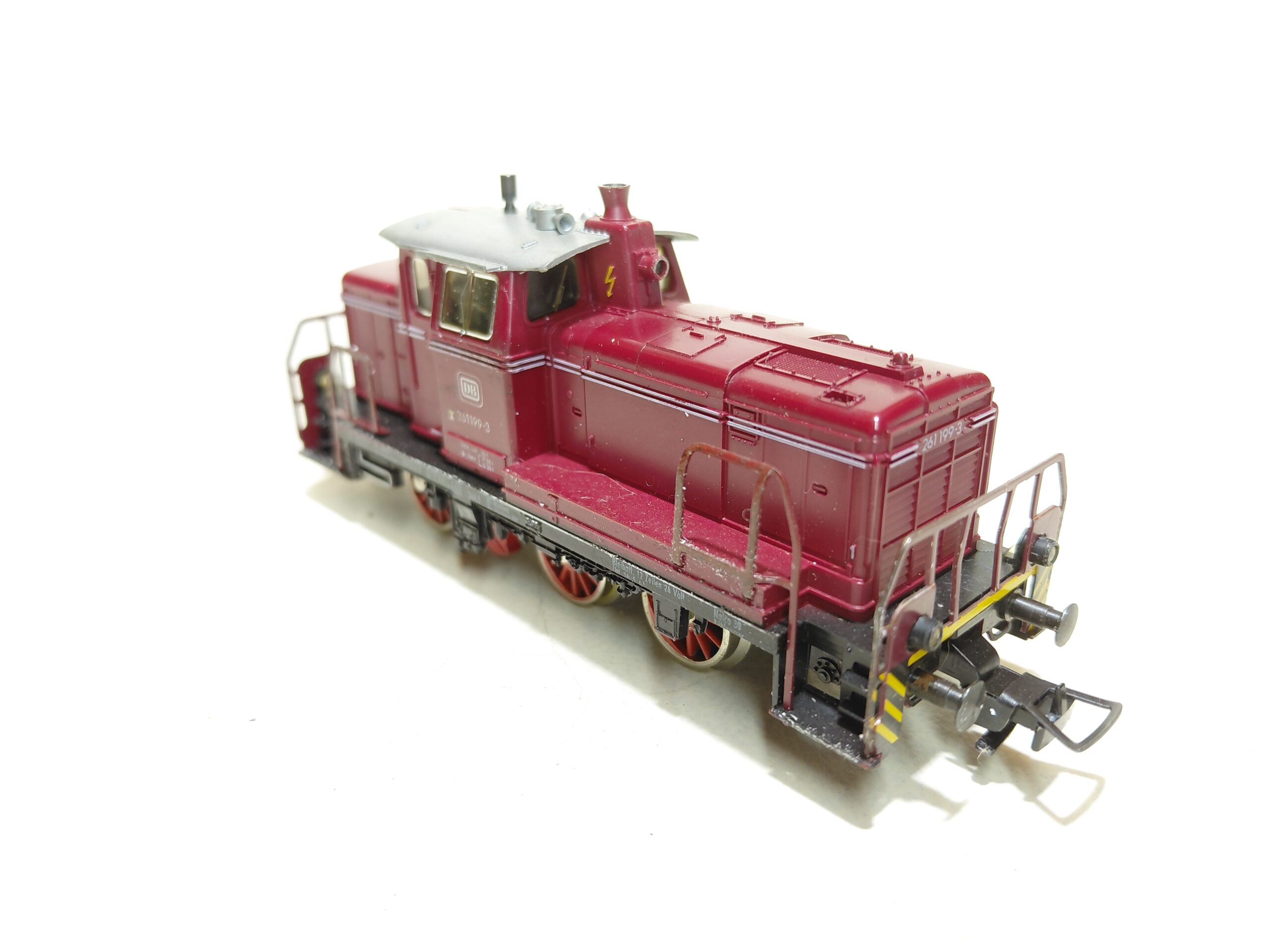 Locomotora diésel BR 261 199-3 DB Fleischmann 4225 - Imagen 4